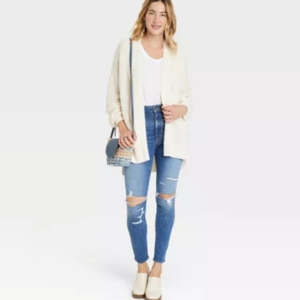 Women's High-Rise Skinny Jeans - Universal Thread™
Medium Wash 10 Short new 🆕